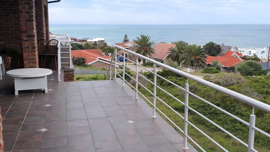 5 Bedroom Property for Sale in Dana Bay Western Cape